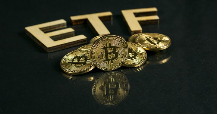 Bitcoin ETF Investors Buy the Dip